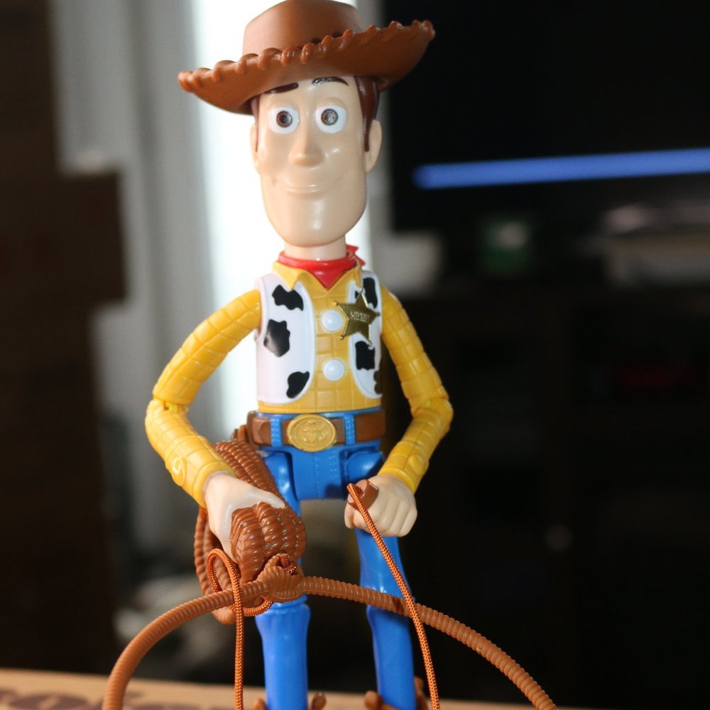 Disney Pixar Mattel Toy Story 4 Fully Posable Woody Figure Toy w/ Lasso + Hat 9” - Picture 1 of 11